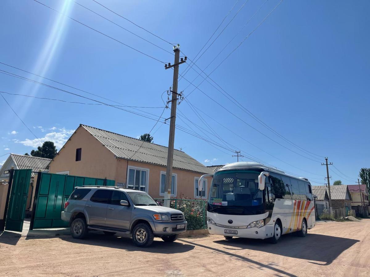 Bokonbayevo Guesthouse Gulmira מראה חיצוני תמונה